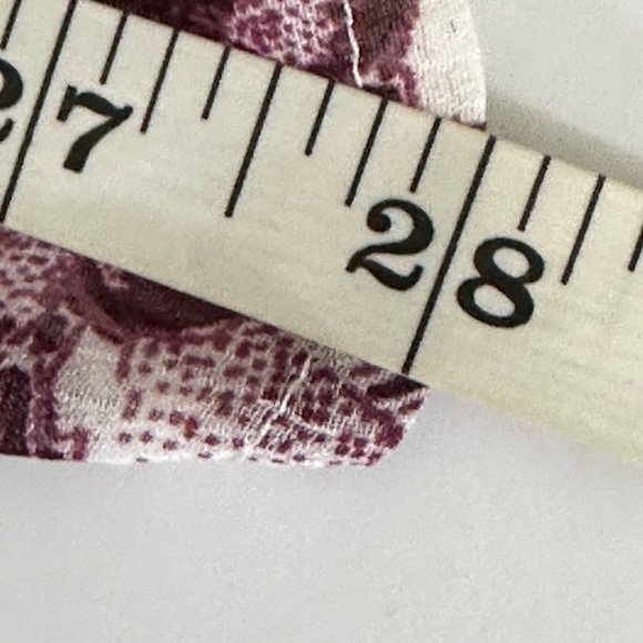 ANA sz med top sheer fuller style. In a colorful spring style - Picture 11 of 14